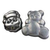 Wilton Santa & Bear Aluminum Cake Pans