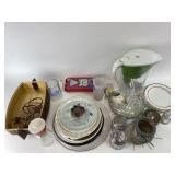 Mixed Vintage Kitchen Lot