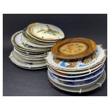 Vintage Travel Collectibles Souvenir Plates