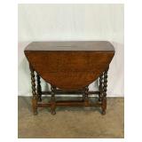 Drop-Leaf Gateleg Table