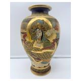 Satsuma Vase-9011
