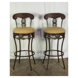 2 Swivel Bar Stools