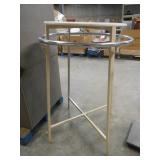 Round Clothes Rack