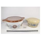 (2) Pyrex Casserole w/ Lids 1 qt. & 2 1/2 qt.