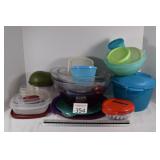 Assorted Tupperware & Plastic Containers