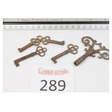 Assorted Vintage Keys