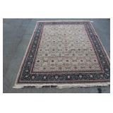 Vintage and Fine Quality Hand Woven Roomsize Vintage and Fine Quality Hand Woven Roomsize