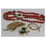 JEWELRY. Assorted 14kt and 18kt Gold Jewelry Group JEWELRY. Assorted 14kt and 18kt Gold Jewelry Group