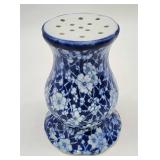 Vimtage ironstone hatpin holder