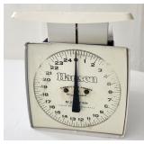 Vimtage Hanson kitchen scale
