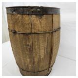 Vintage wioden nail keg