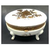 Footed porcelain trinket box