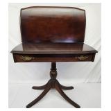 Vimtage mahogany game table