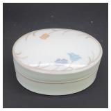Damsk porcelain trinket box