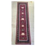 Machine made runne 90"l x 25"wr rug