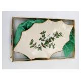 Lenox Holiday leaf dish w box
