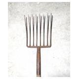 Good D handle seed fork