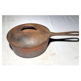 Cast iron deep frying pan w lid