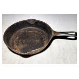 Griswold cast iron frying pan