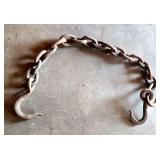 Short chunk of chain  two hooks