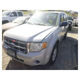 2009 FORD ESCAPE--5 SPEED