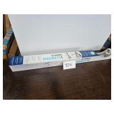 NEW MOEN Magnetic Shower Rod