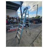 8 foot fiberglass ladder