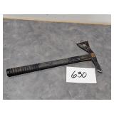 throwing axe