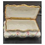 Porcelain Box "I. Capodimonte" 8 x 5.5 x4 inches