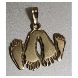 14K feet pendant 1.8 gram