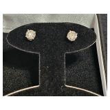 1.5 ct tw Diamond Solitaire 14K White Gold earring