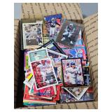 1000+ football & baseball cards
