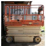 JLG 2646E2 electric scissor lift
