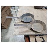 2 steel skillets