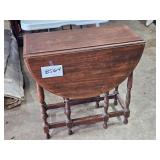 nice drop leaf table