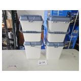 4 containers