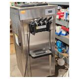 ICE CREAM MACHINE
