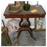 vintage Duncan Phyfe-style table