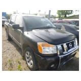 2013 NISSAN TITAN