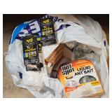 fly & ant traps