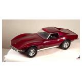 BEAM DECANTER KENTUCKY STRAIGHT BURBON WHISKEY 1968 CORVETTE CAR - HAS REMOVABLE TOP