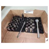 RACHET CRAFTSMAN SOCKETS- 44 SOCKETS & EXTENSION