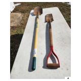 TRUE TEMPER DIGGING SHOVEL- FIBERGLASS HANDLE- TILE SPADE