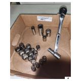CRAFTSMAN USA VK 44809 SOCKET- GILLER 14 POWER HANDLE- EXTENSION- 23 SOCKETS