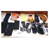 ARMOR - TENNESSEE GLOVES - KIKO USED GLOVES - BLIZZARD GLOVES, - GOLFING GLOVES - LAMONT WORK GLOVES - SOCKS -
