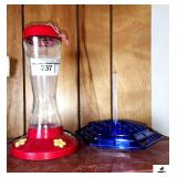 HUMMINGBIRD FEEDER - RED PLASTIC