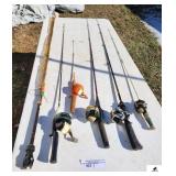 (6) FISHING REELS & RODS - JOHNSON SABRA MD. 130B SPIN CAST REEL & ROD - ZECO 404 REEL & ROD  - ZECO 33 & ZECO RIMO RUFF ROD - LIGHT WEIGHT SPIN CAST - SNOOPY POLE  - JOHNNY POLE WITH LINE - WIRE CRIC