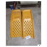 ALUMINUM CAR RAMPS- YELLOW- USED