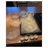 Lot and assorted glass and crystal