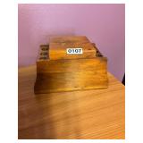 Tobacco pipe holder